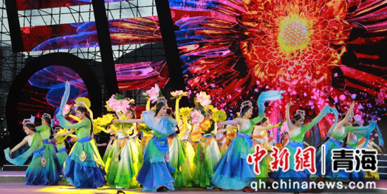 ͼΪ��Ļʽ�ֳ�����������������ͼ