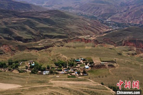 图为青海海东市循化县。 马铭言 摄 图为青海海东市循化县。 马铭言 摄