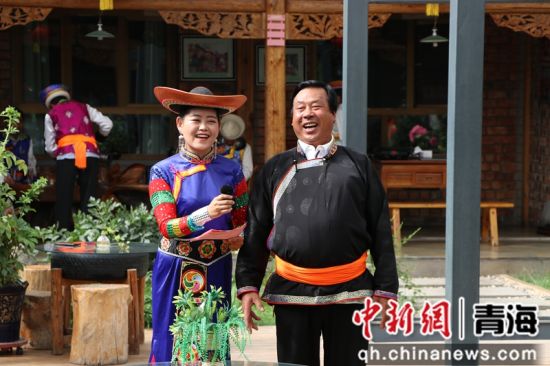 ͼΪ»î¶¯ÏÖ³¡¡£Ê¡Ãñ¼äÎÄÒÕ¼Òлṩͼ ͼΪ»î¶¯ÏÖ³¡¡£Ê¡Ãñ¼äÎÄÒÕ¼Òлṩͼ