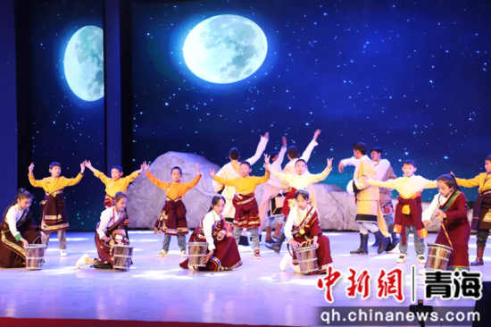 ͼΪ»î¶¯ÏÖ³¡¡£ÂêÇßÏØÎ¯Ðû´«²¿¹©Í¼ ͼΪ»î¶¯ÏÖ³¡¡£ÂêÇßÏØÎ¯Ðû´«²¿¹©Í¼