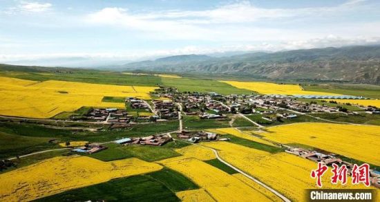 Í¼Îª×øÂäÓÚ½ðÒøÌ²²ÝԵĺ£êÌÏØ³Ç¡£(×ÊÁÏͼ) º£êÌÐû´«²¿¹©Í¼ Í¼Îª×øÂäÓÚ½ðÒøÌ²²ÝԵĺ£êÌÏØ³Ç¡£(×ÊÁÏͼ) º£êÌÐû´«²¿¹©Í¼