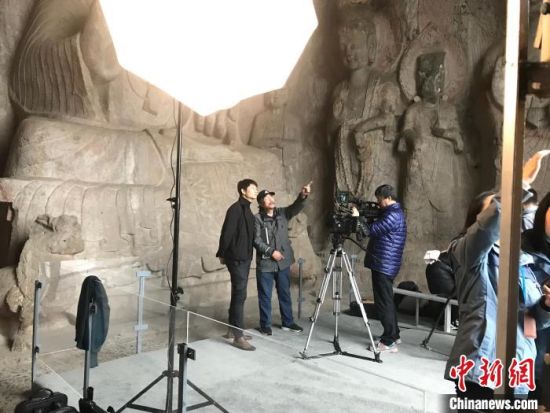 ͼΪÍŶÓÔÚ¹úÄÚ¶ÔÎÄÎï½øÐÐÈýάÊý¾Ý²É¼¯¡£¡¡ÊÜ·ÃÕßÌṩ ͼΪÍŶÓÔÚ¹úÄÚ¶ÔÎÄÎï½øÐÐÈýάÊý¾Ý²É¼¯¡£¡¡ÊÜ·ÃÕßÌṩ