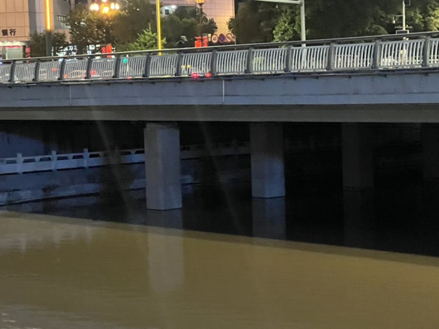 �������µ�����ͨ��û��·�ơ������˹�ͼ