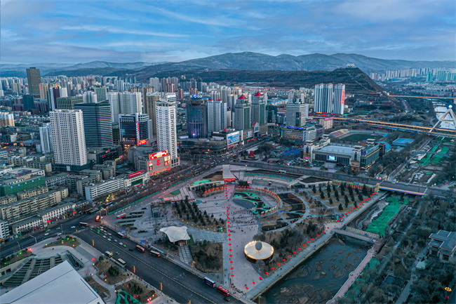 ��������Ĺ㳡������������