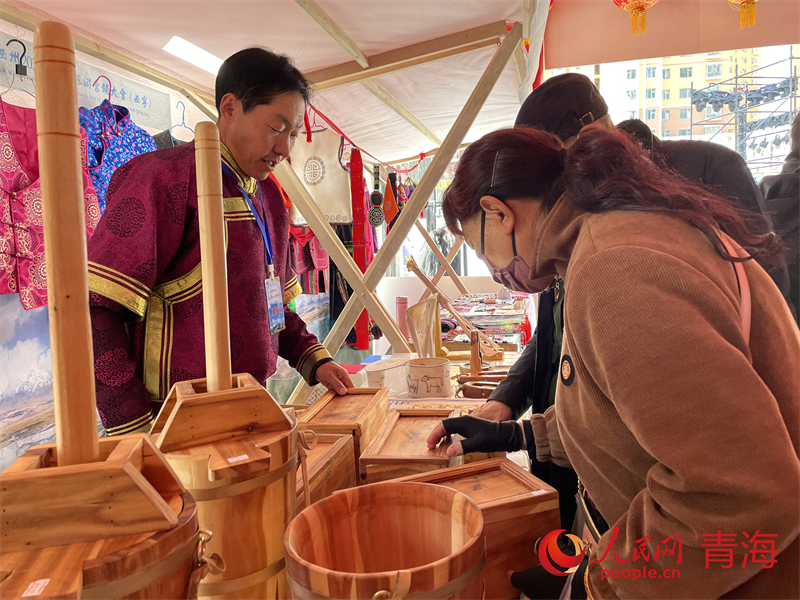 �ο͹�����Ʒ��