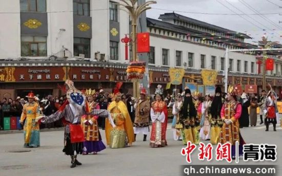 资料图为藏戏展现现场。黄南州委宣传部供图 资料图为藏戏展现现场。黄南州委宣传部供图