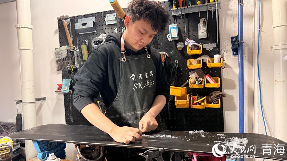 ������ڸ�ѩ����������������� ������